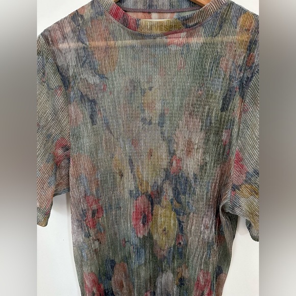 Mia Vesper Monet Plisse Tee - Picture 3 of 7